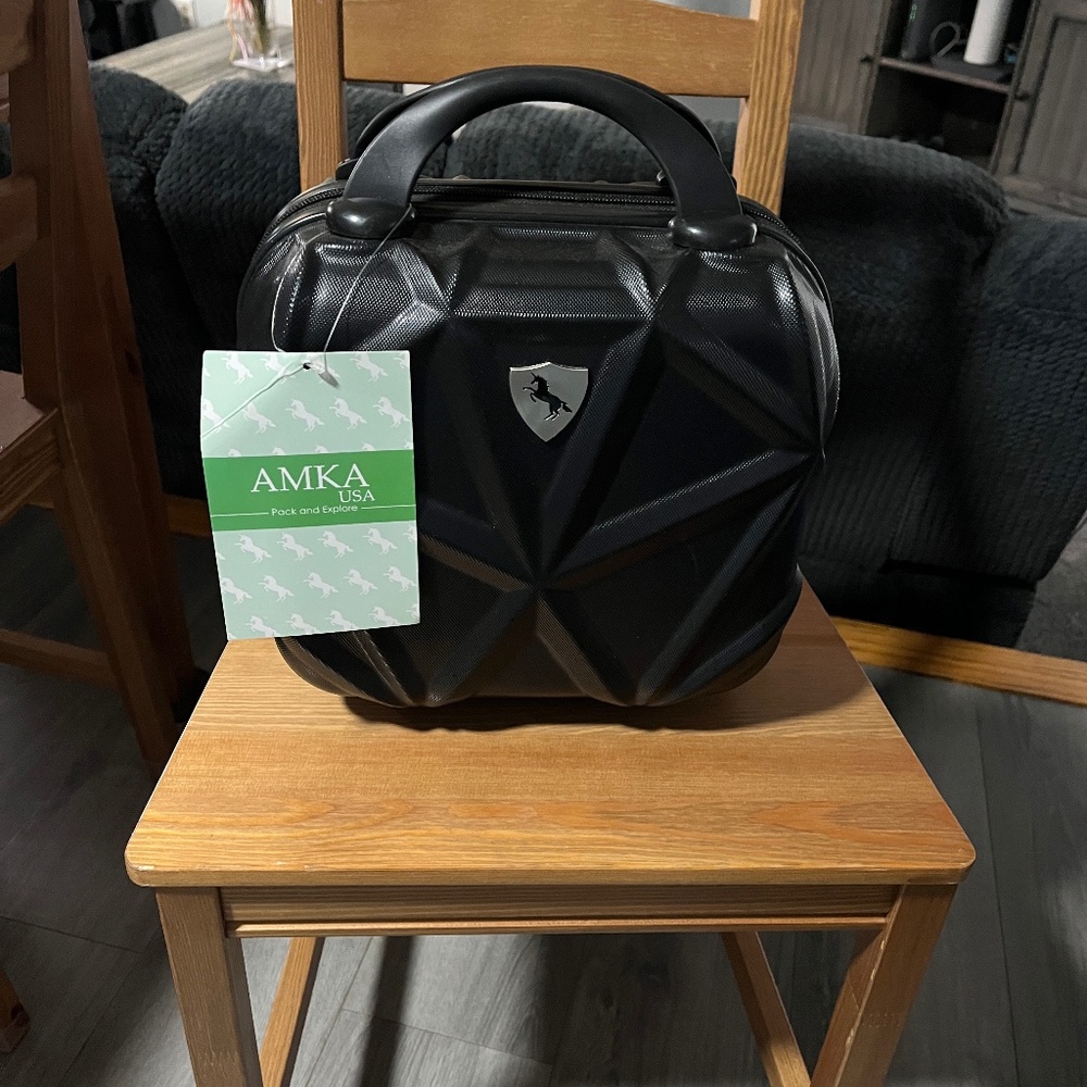 NWT Amka USA small black travel/cosmetic/hat case